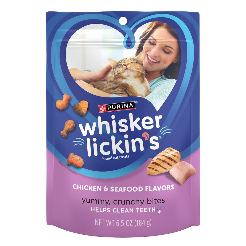 Purina Whisker Lickin's Chicken & Seafood Flavors Crunchy Cat Treats - 6.5oz
