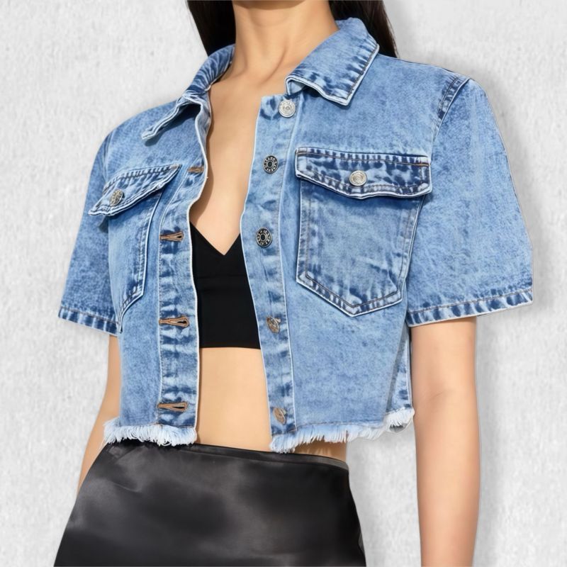 Women‘s Cropped Denim Jacket Modern Vintage Silhouette with Slim Fit & Adjustable Waist M